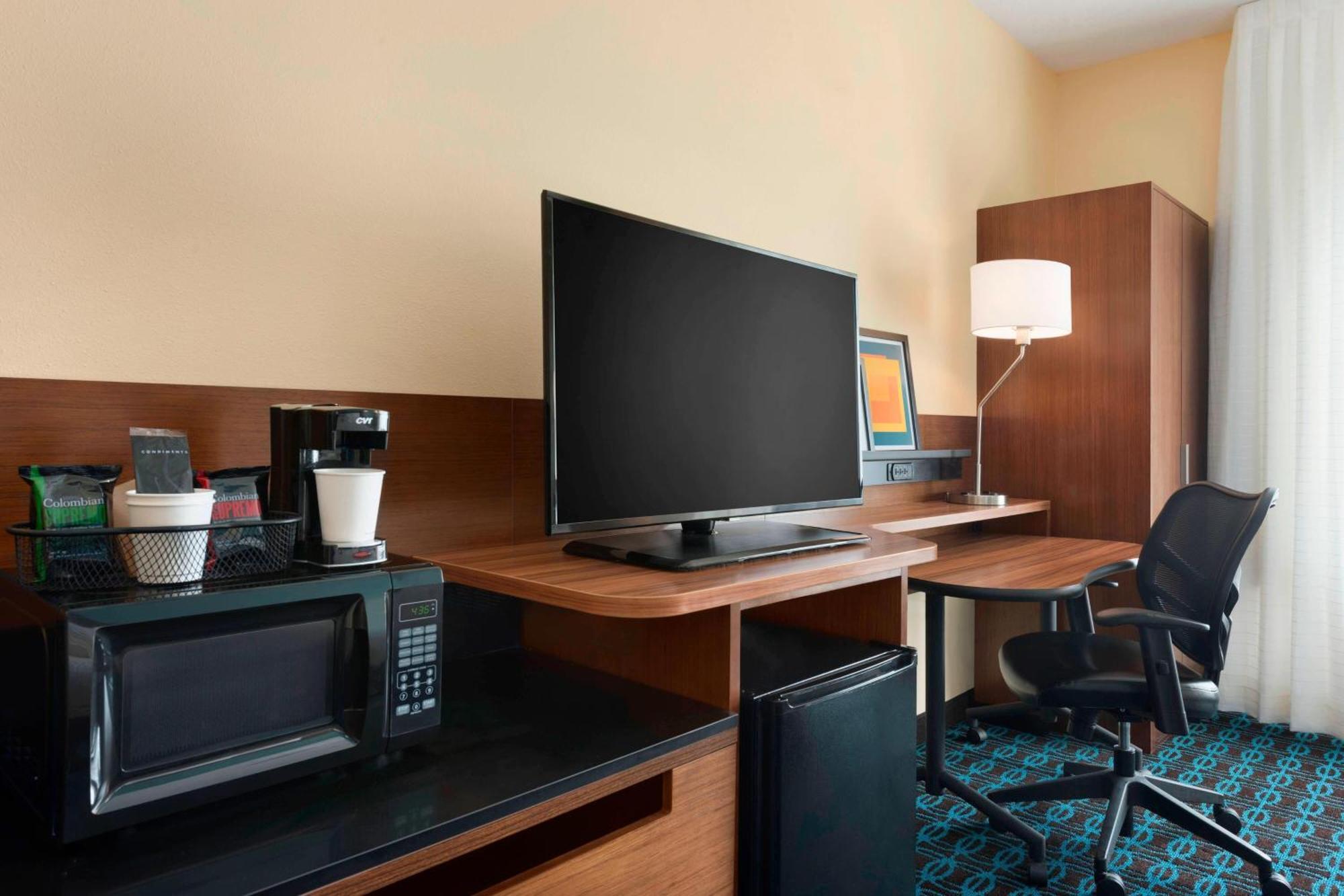 Fairfield Inn & Suites Hartford Manchester Ngoại thất bức ảnh