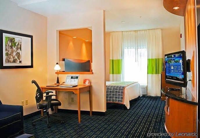 Fairfield Inn & Suites Hartford Manchester Ngoại thất bức ảnh