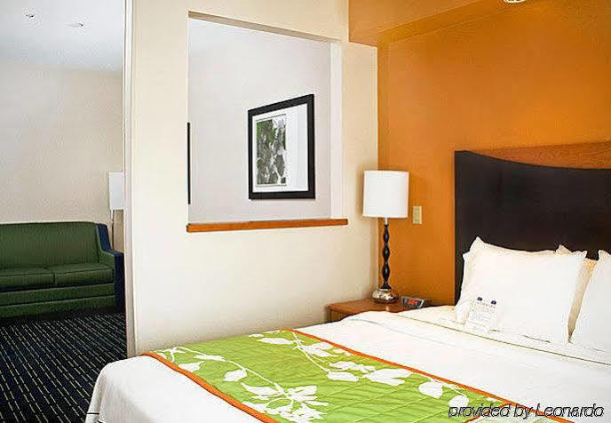 Fairfield Inn & Suites Hartford Manchester Ngoại thất bức ảnh